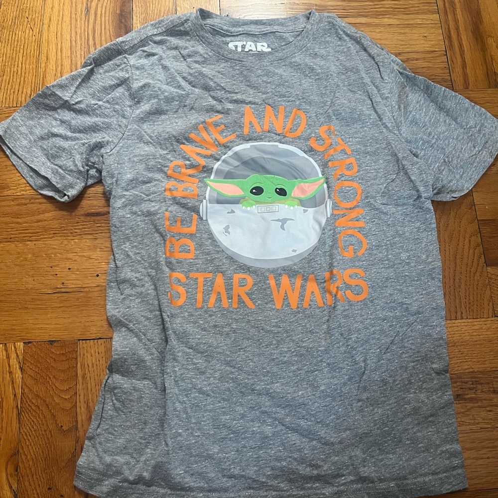 Star Wars Baby Yoda Gray Unisex T-Shirt SIZE L KIDS